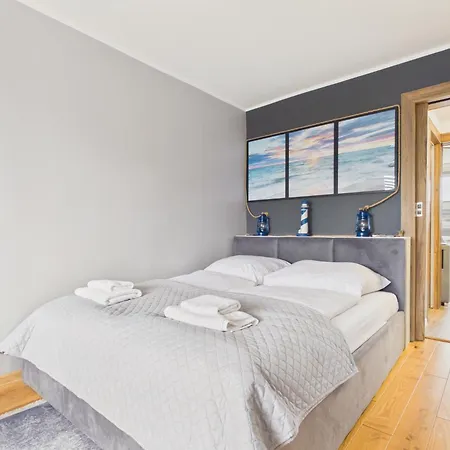 Sea Breeze Rybaki 23 By Solarento Apartment *