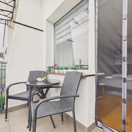 Apartment Sea Breeze Rybaki 23 By Solarento